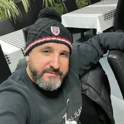 Daniel  43 ans Bruxelles  Belgique