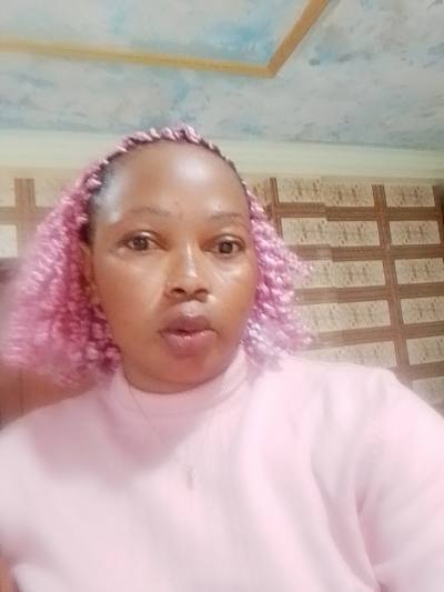 Nadege 34 years Yaoundé  Cameroon