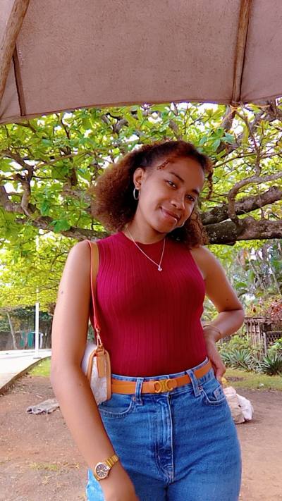 Divine 28 ans Toamasina Madagascar