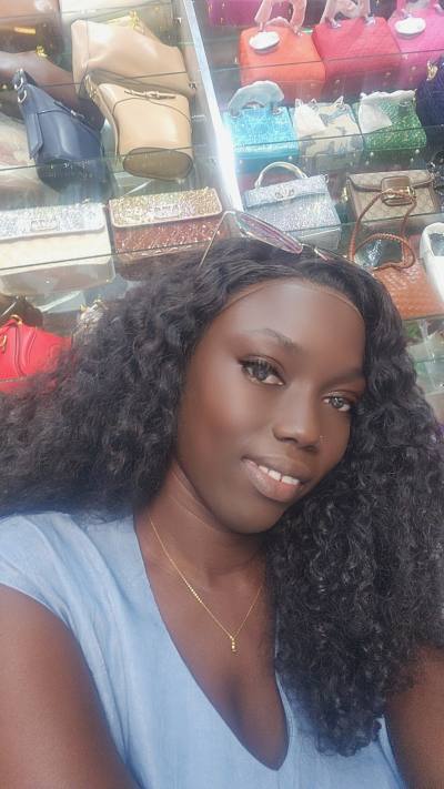 Titi 35 Jahre Dakar  Senegal