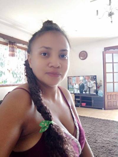 Sarah 37 ans Toamasina Madagascar