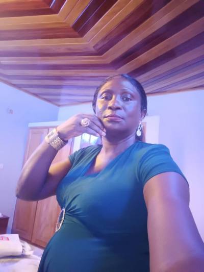 Anne  47 years Douala Cameroon