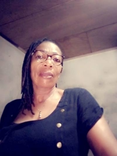 Josette 57 ans Akanda Gabon