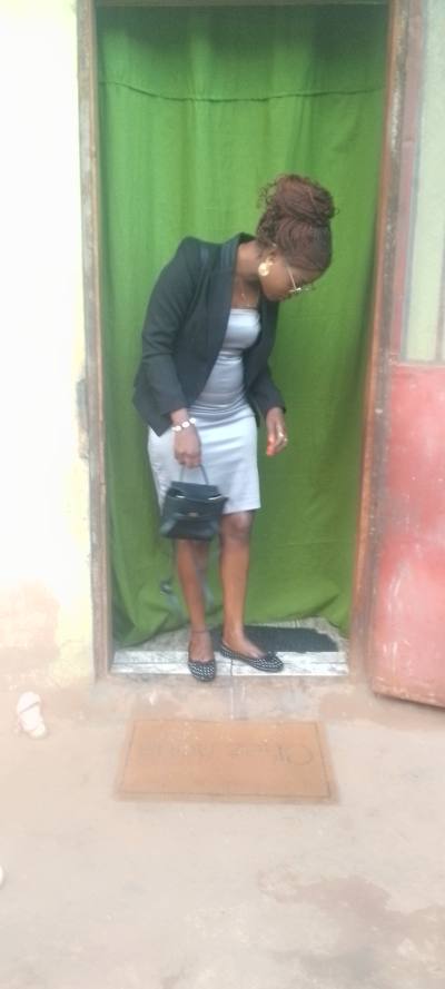 Prudy 33 ans Yaoundé 7 Cameroun