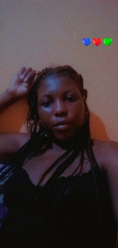 Vanessa 26 ans Douala  Cameroun