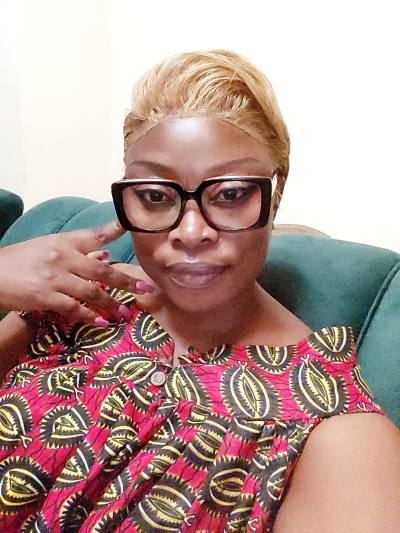 Michèle 39 ans Centre  Cameroun