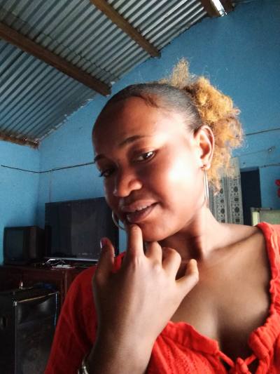 Sidonie 35 ans Ambilobe Madagascar