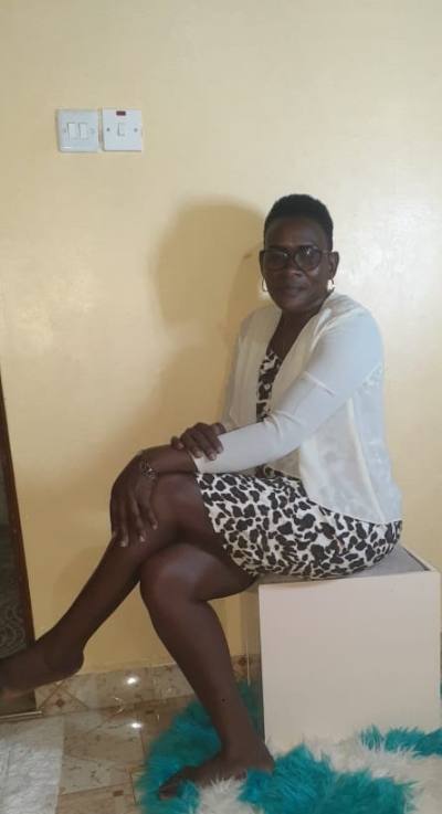 Linder 33 ans Nairobi Kenya