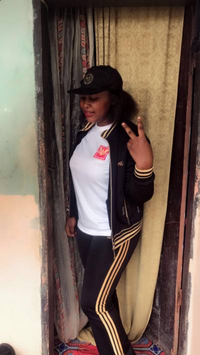 Maria  25 ans Yaoundé 2 Cameroun