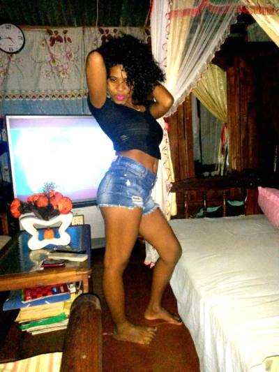 Fabiola 27 ans Sambava Madagascar