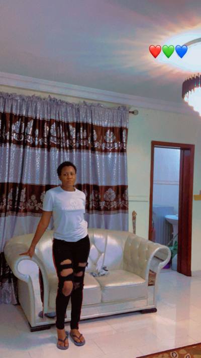 Sandy 30 ans Lagos Nigeria