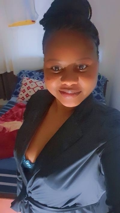 Vanessa 28 ans Yaoundé  Cameroun