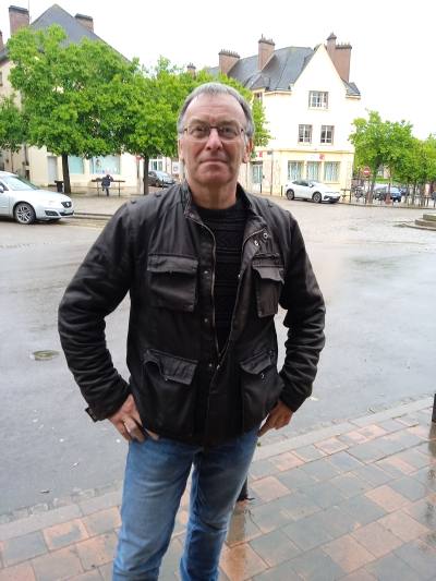 Philippe 59 ans Toucy  France