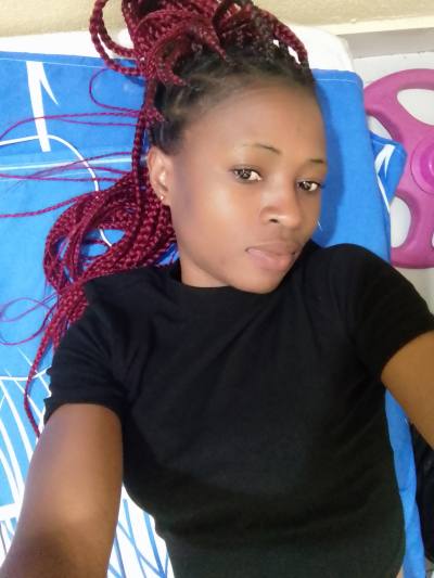 Michelle 30 ans Africaine  Cameroun