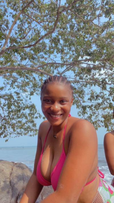 Jacky 23 Jahre Kribi  Kamerun