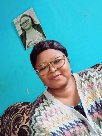 Monique 55 ans Akonolinga, Cameroon Cameroun