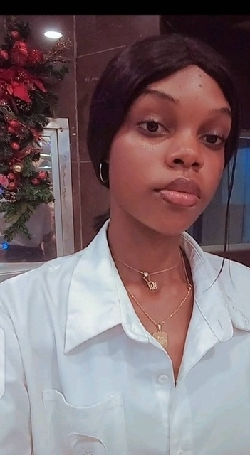 Marceline 23 Jahre Yaoundé  Kamerun