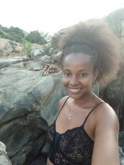 Yvonette 28 ans Sambava Madagascar