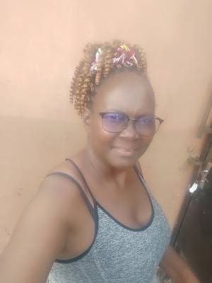 Clara 45 ans Mbalmayo Cameroun