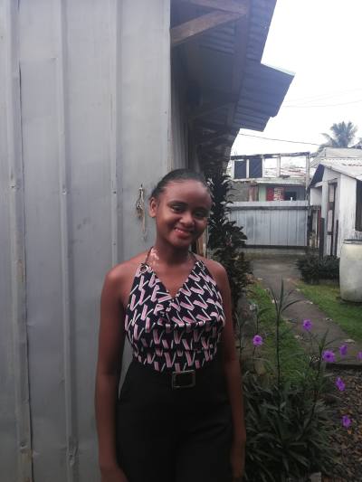 Carenne 19 ans Sambava Madagascar