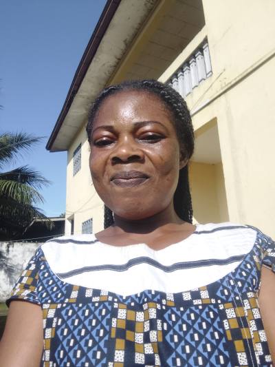 Antoinette 44 ans Kribi  Cameroun