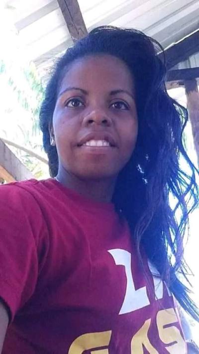 Anouska 31 ans Vohemar Madagascar