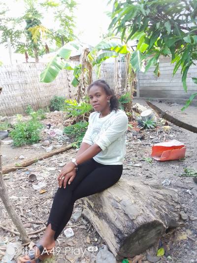 Licienne 29 ans Antalaha Madagascar