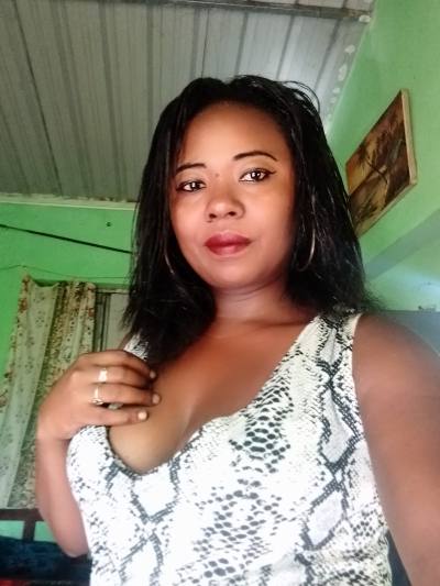 Andrea 37 ans Antsiranana Madagascar