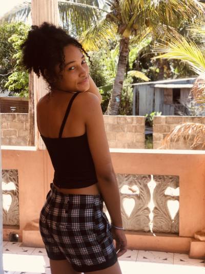Anastasie 24 ans Sambava Madagascar