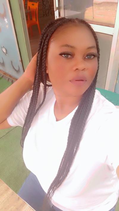 Michele 38 ans Yaoundé Centre Cameroun