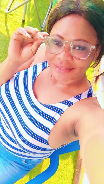 Michele 38 ans Yaoundé Centre Cameroun