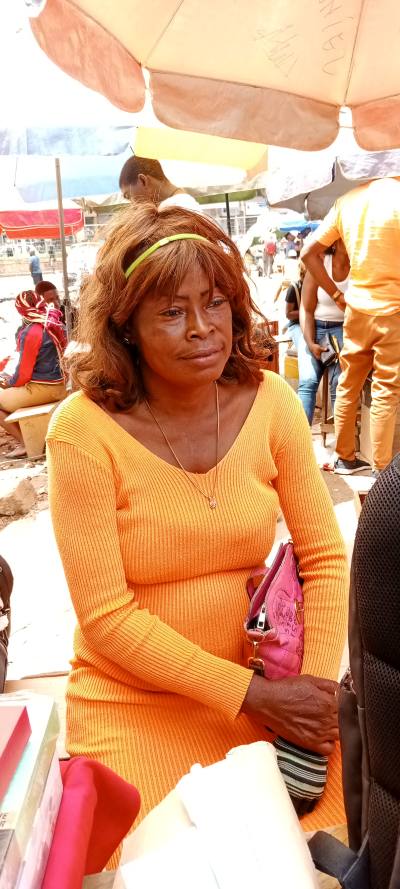 Justinana 51 ans Yaoundé4 Cameroun