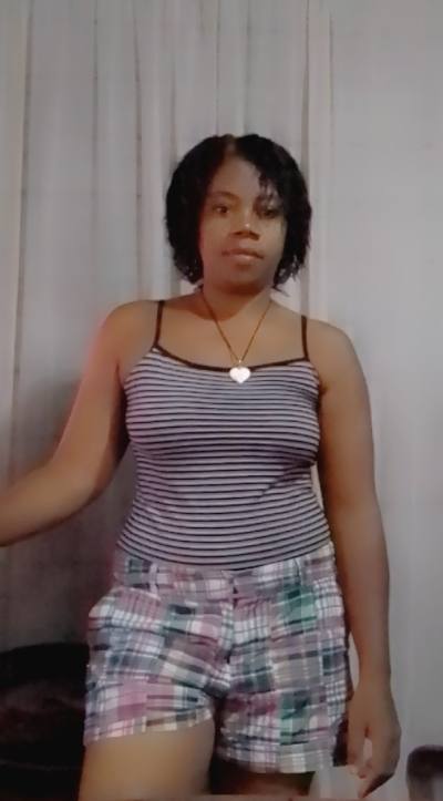 Vola 38 ans Tamatave  Madagascar