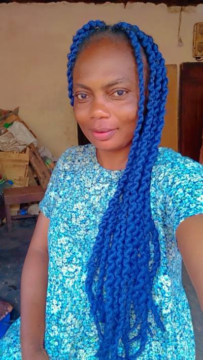 Aline 48 ans Yaoundé Cameroun