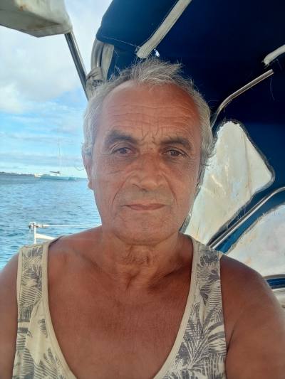 Bernard 70 ans Papeete  Polynésie française