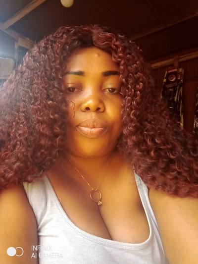 Karol 33 ans Yaoundé 7 Cameroun