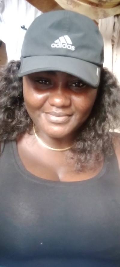 Marseline 36 years Douala  Cameroon