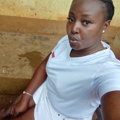 Yolande 35 Jahre Yaoundé  Kamerun