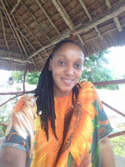 Tyna 34 ans Malindi  Kenya