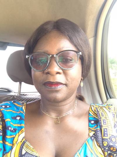 Jeanine 48 ans Yaoundé Cameroun