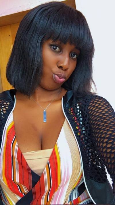 Raissa 25 ans Yaoundé  Cameroun