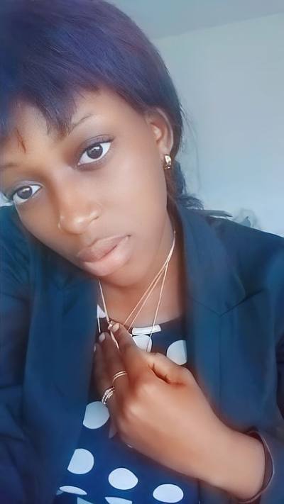 Dorothée 20 years Douala Cameroon