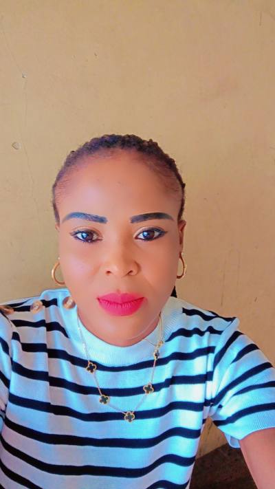 Maurine 33 years Ngaliema Democratic Republic of Congo