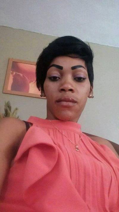 Clementine 38 ans Yaoundé Cameroun