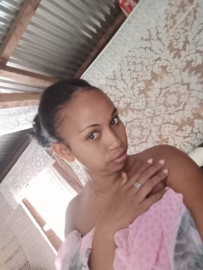 Chanlea 27 ans Sambava  Madagascar