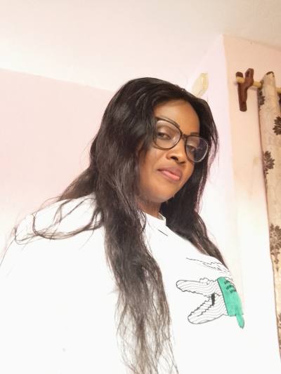 Nadia 38 ans Yaoundé  Cameroun