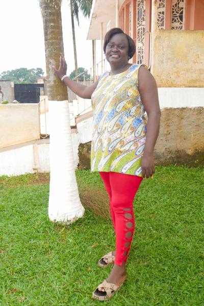 Marie-noelle 35 ans Yaoundé Cameroun