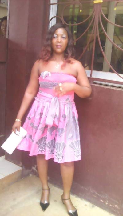 Mirienne 47 ans Yaounde Cameroun