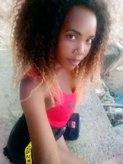 Anna  32 ans Ambanja Madagascar