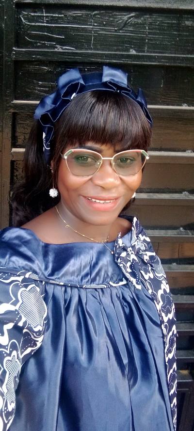 Mireille 43 years Douala Cameroun